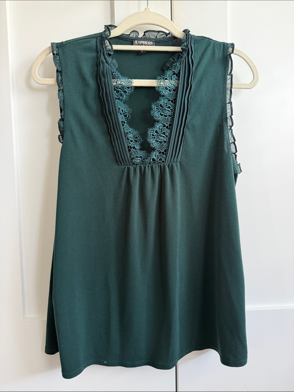 Express Green Lace-Trim Sleeveless Camisole
